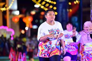 BIB: 50396
                            <button type="button" onclick="openModal(21804363)" class="btn btn-primary btn-sm float-right btn-popup" data-toggle="modal" data-target=".modal-high-quality">
                        <i class="fas fa-shopping-cart"></i> Add to Cart
                    </button>
                                            <button type="button" onclick="isThisMe(21804363, true)" class="btn btn-success btn-sm float-right btn-popup btn-isme hidden" data-toggle="tooltip" data-placement="bottom" title="นี่คือรูปของคุณใช่ไหม คลิกที่นี่เพื่อเอาเข้าอัลบั้ม">
                        <i class="fas fa-plus"></i> Add to album
                    </button>
                    <button type="button" onclick="isThisMe(21804363, false)" class="btn btn-warning btn-sm float-right btn-popup btn-isnotme hidden">
                        <i class="fas fa-ban"></i> Remove from album
                    </button>